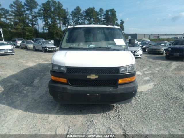 1GCWGBFP8J1256467 Chevrolet Express 2500 Work Van