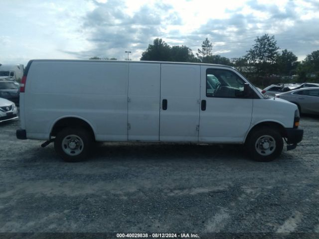 1GCWGBFP8J1256467 Chevrolet Express 2500 Work Van