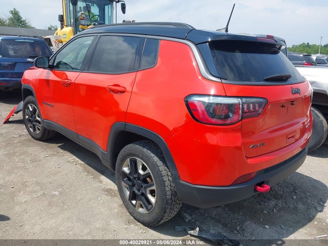 3C4NJDDB2HT597608 Jeep New Compass Trailhawk 4x4