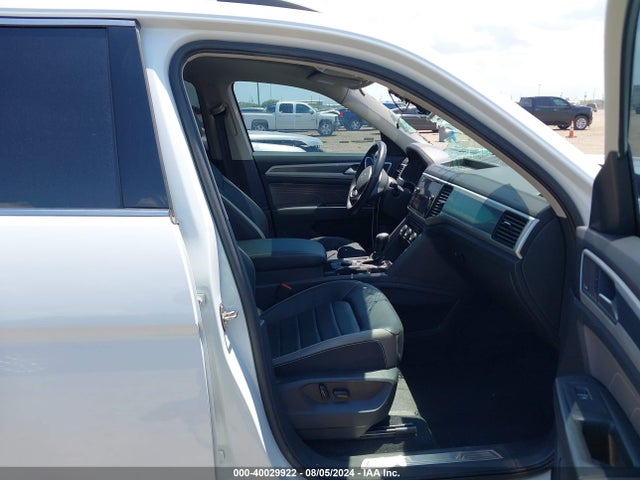 1V2FR2CA8NC513825 Volkswagen Atlas 3.6l V6 Sel Premium R-line