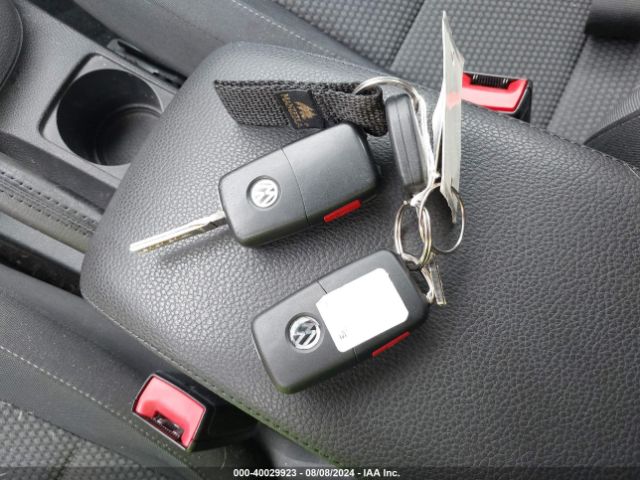 3VWPP7AJ3EM602662 Volkswagen Jetta Sportwagen 2.5l S
