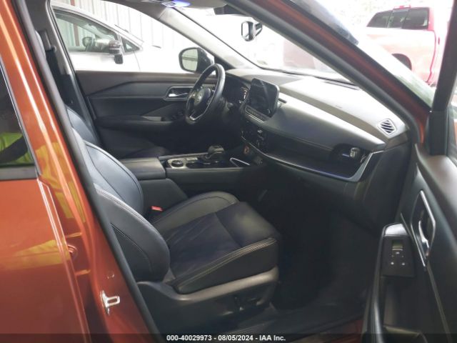JN8AT3DD6MW313961 Nissan Rogue Platinum Intelligent Awd