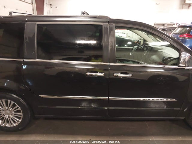 2C4RC1CG3ER359918 Chrysler Town & Country Touring-l