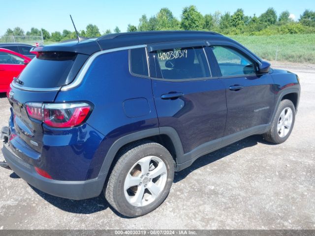 3C4NJDBB6JT492367 Jeep Compass Latitude 4x4