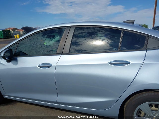 Chevrolet Cruze Ls Auto 2018 1G1BC5SM1J7103152 Image 15