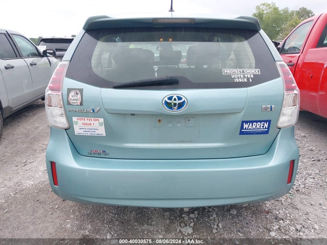 Toyota Prius V Two 2015 JTDZN3EU5FJ038090 Image 17