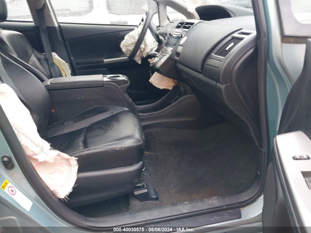 Toyota Prius V Two 2015 JTDZN3EU5FJ038090 Image 5