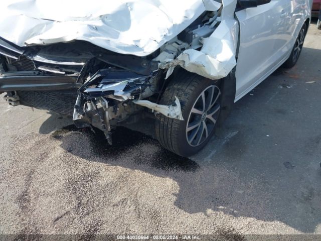 3VWD67AJ7GM261002 Volkswagen Jetta 1.4t Se