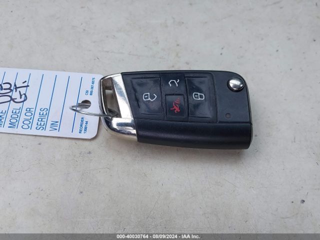 3VW4T7AU1FM045227 Volkswagen Golf Gti 2.0t Se 4-door