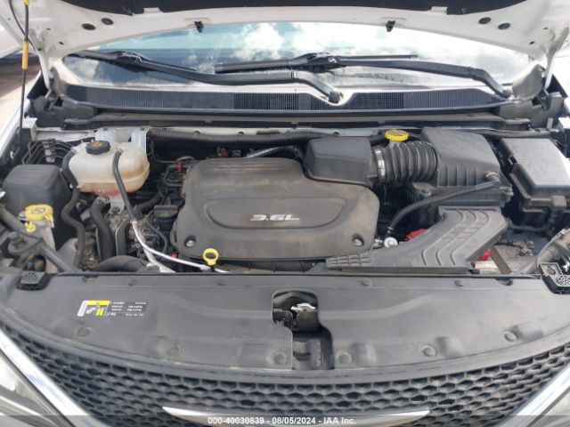 2C4RC1BG7HR627388 Chrysler Pacifica Touring-l