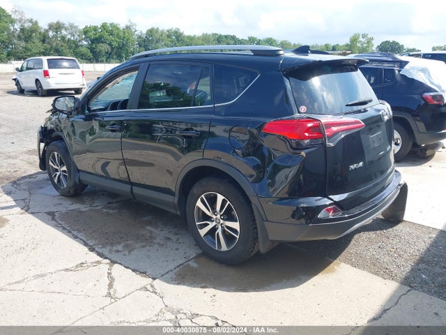 Toyota Rav4 Xle 2018 2T3RFREV7JW739734 Image 3