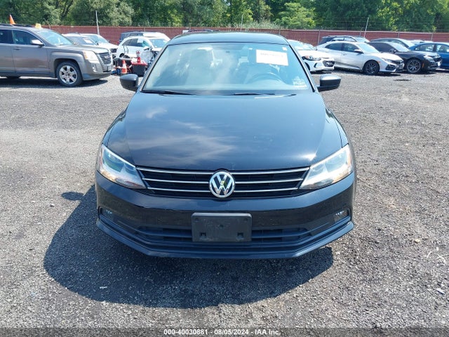 3VWD17AJ3GM419916 Volkswagen Jetta 1.8t Sport