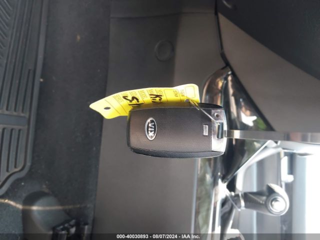 5XYKWDA78EG467243 KIA Sorento Sx V6