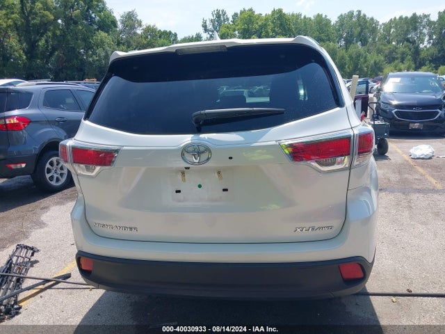 Toyota Highlander Xle V6 2014 5TDJKRFH5ES025562 Image 17