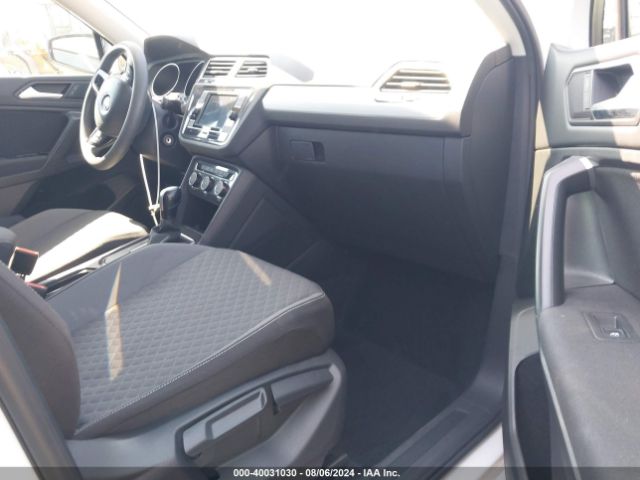 3VV1B7AX8MM021895 Volkswagen Tiguan 2.0t S