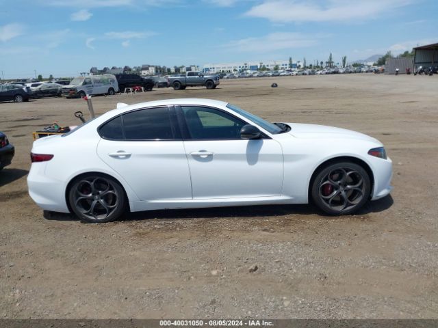 ZARFAMBN4K7600883 Alfa Romeo Giulia Ti Sport Rwd