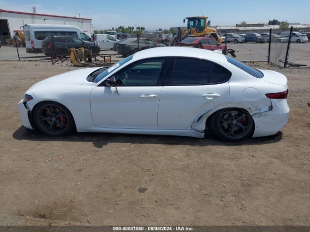 ZARFAMBN4K7600883 Alfa Romeo Giulia Ti Sport Rwd