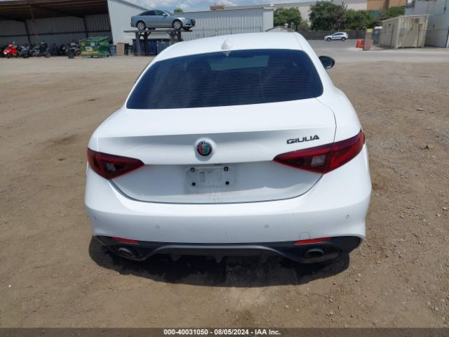ZARFAMBN4K7600883 Alfa Romeo Giulia Ti Sport Rwd