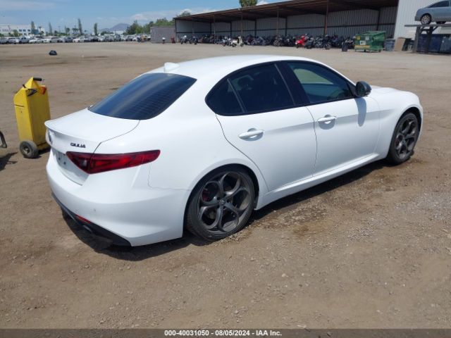 ZARFAMBN4K7600883 Alfa Romeo Giulia Ti Sport Rwd