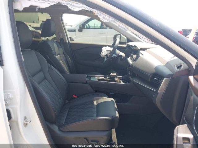 JN8BT3DC3PW108680 Nissan Rogue Platinum Fwd