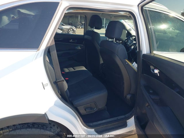 5XYPG4A3XHG192124 KIA Sorento 2.4l Lx