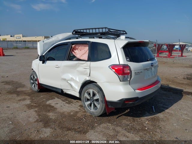 JF2SJAGC2JH470272 Subaru Forester 2.5i Premium