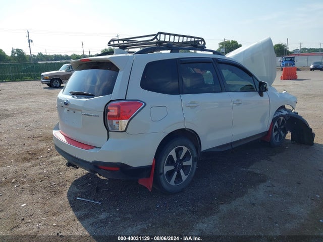 JF2SJAGC2JH470272 Subaru Forester 2.5i Premium