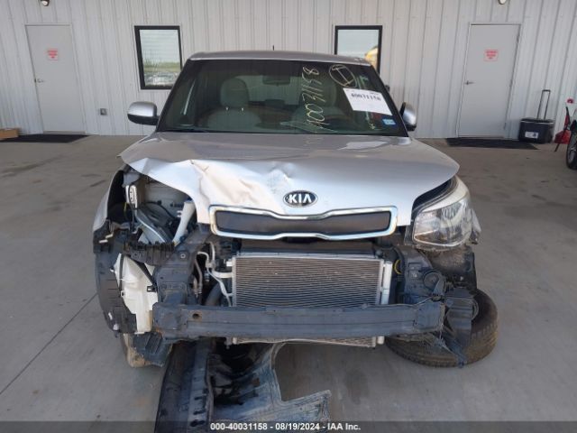 KNDJN2A25G7832274 KIA Soul