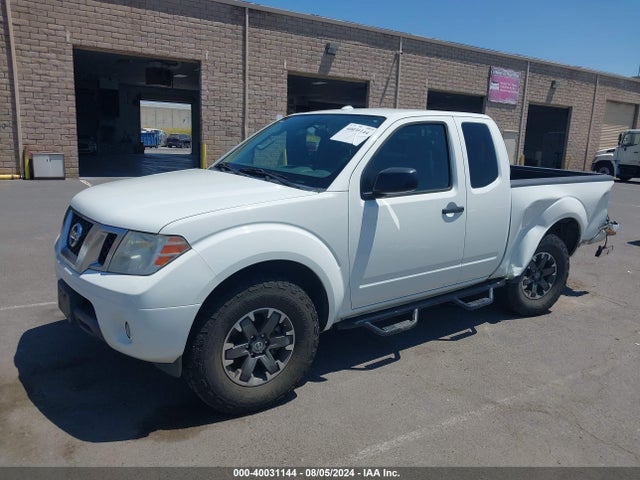 Nissan Frontier Desert Runner 2015 1N6AD0CU9FN717402 Image 2