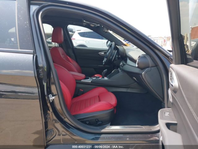 ZARFAMBN8P7667137 Alfa Romeo Giulia Veloce Rwd