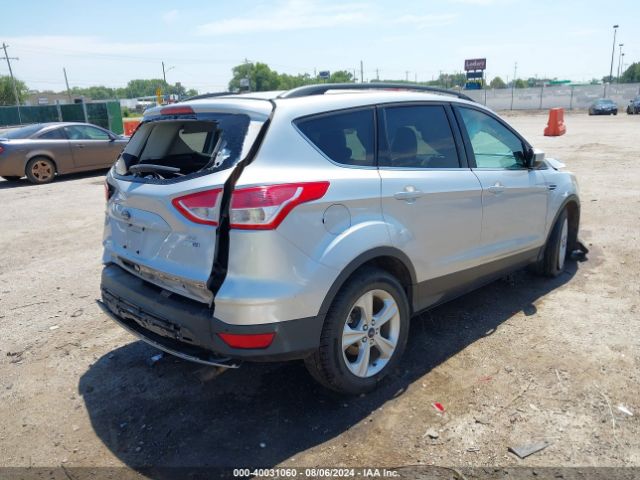 1FMCU9GX2EUB98049 Ford ESCAPE SE