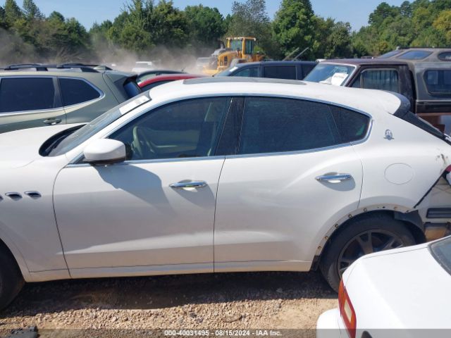 ZN661XUAXKX322821 Maserati Levante