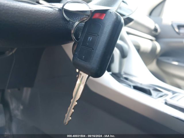 JA4AT4AA9JZ065205 Mitsubishi Eclipse Cross Le