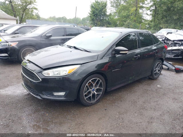 Ford FOCUS SE 2015 1FADP3FE9FL247287 Image 2