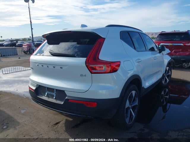 YV4K92HW9P2076394 Volvo Xc40 B4 Plus Dark Theme