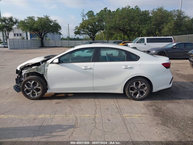 KIA Forte Lxs 2021 3KPF24AD0ME307341 Image 14
