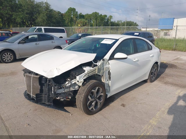 KIA Forte Lxs 2021 3KPF24AD0ME307341 Image 2