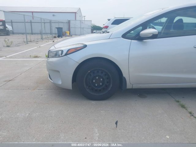 3KPFK4A78HE156989 KIA FORTE LX