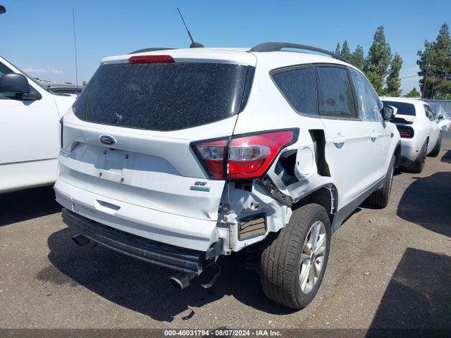 Ford ESCAPE SE 2018 1FMCU0GD5JUB16309 Image 4