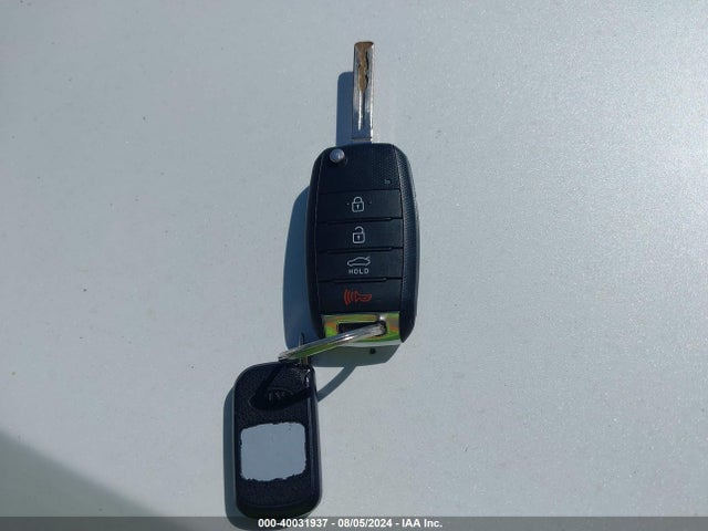 KIA Optima Lx 2015 KNAGM4A78F5535026 Image 11