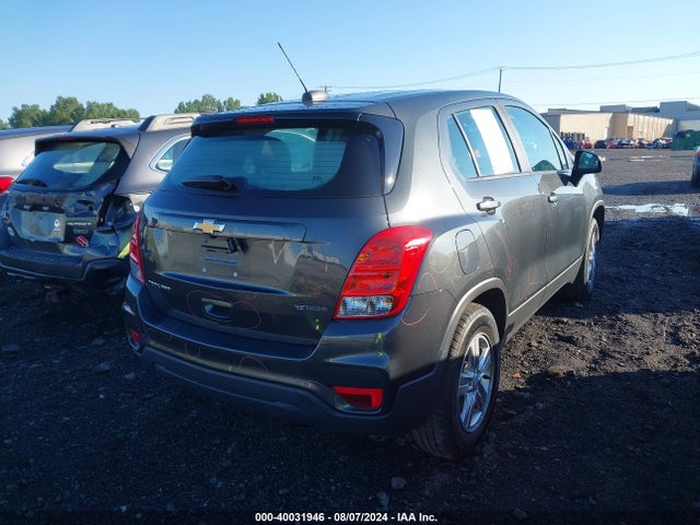 Chevrolet TRAX LS 2019 3GNCJNSB4KL141608 Image 4