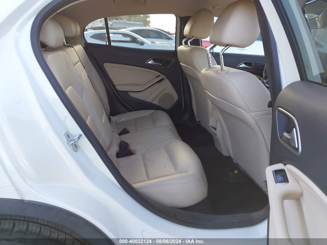 Mercedes-Benz GLA 250 2015 WDCTG4EB7FJ181864 Image 8