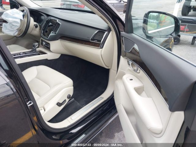 YV4A22PK1H1127408 Volvo Xc90 T6 Momentum