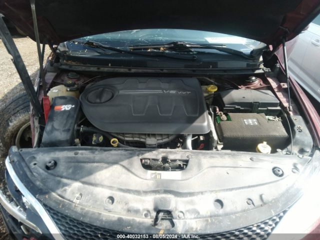 1C3CCCEG4FN560440 Chrysler 200 C