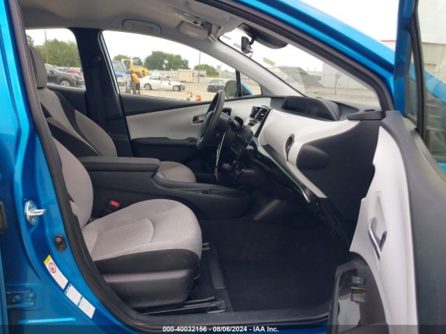 JTDL9RFU6K3003004 Toyota Prius Le