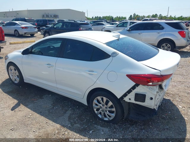 Hyundai ELANTRA SE 2017 5NPD84LFXHH036424 Image 15