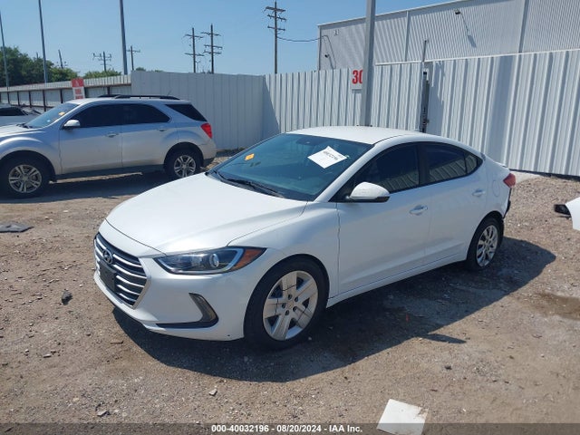 Hyundai ELANTRA SE 2017 5NPD84LFXHH036424 Image 2