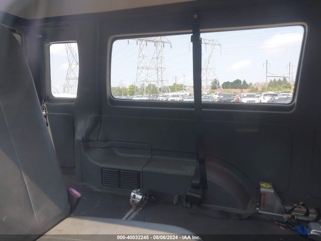 Ford E-250 Commercial 2014 1FTNS2EWXEDA65768 Image 8