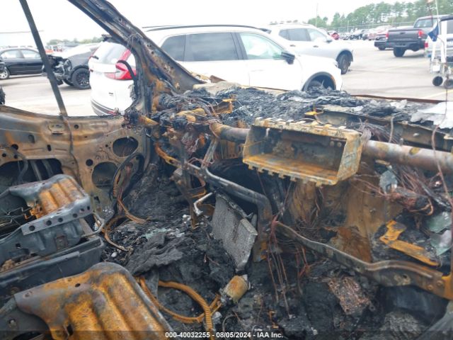 1FTYE2YM2HKB49601 Ford Transit-150
