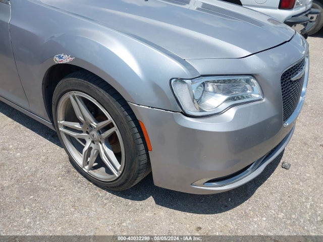 Chrysler 300C 2017 2C3CCAEG4HH579974 Image 17